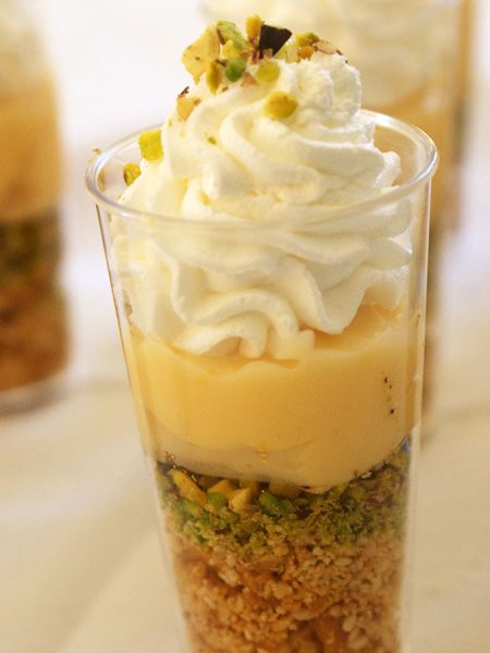 Εκμέκ με κριτσίνια μαστίχας